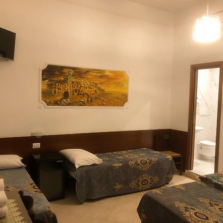 Hostel Cosmos Rzym Zewnętrze zdjęcie