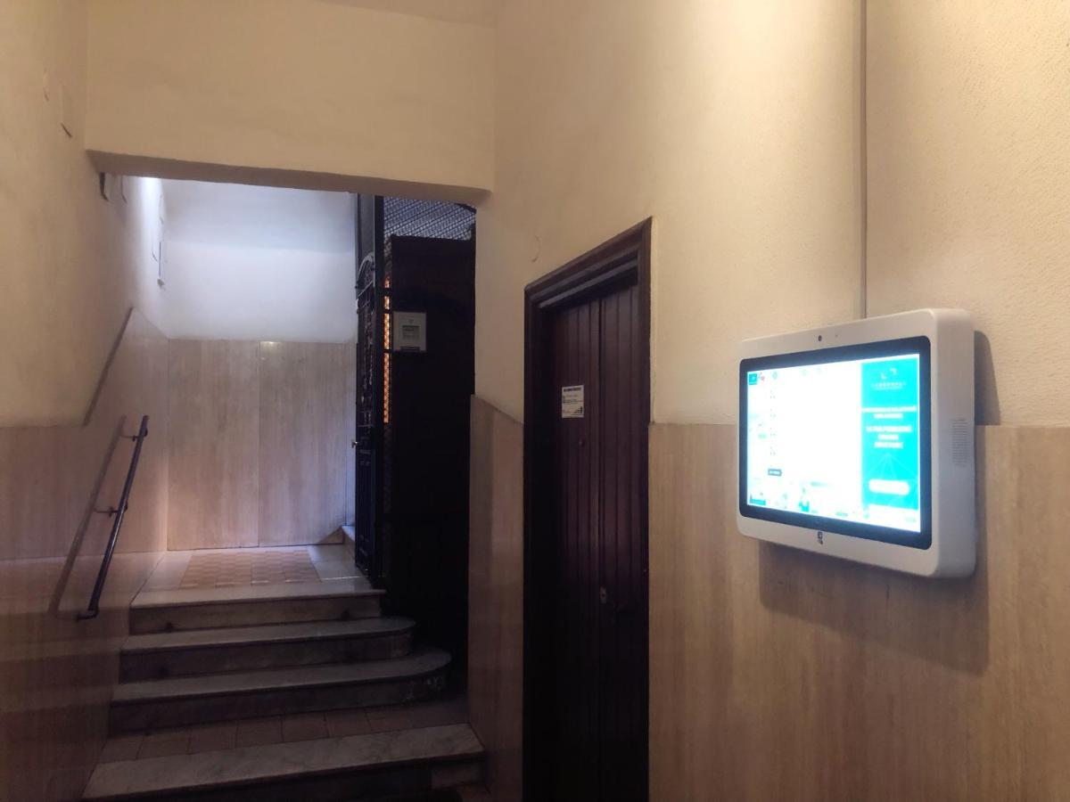 Hostel Cosmos Rzym Zewnętrze zdjęcie