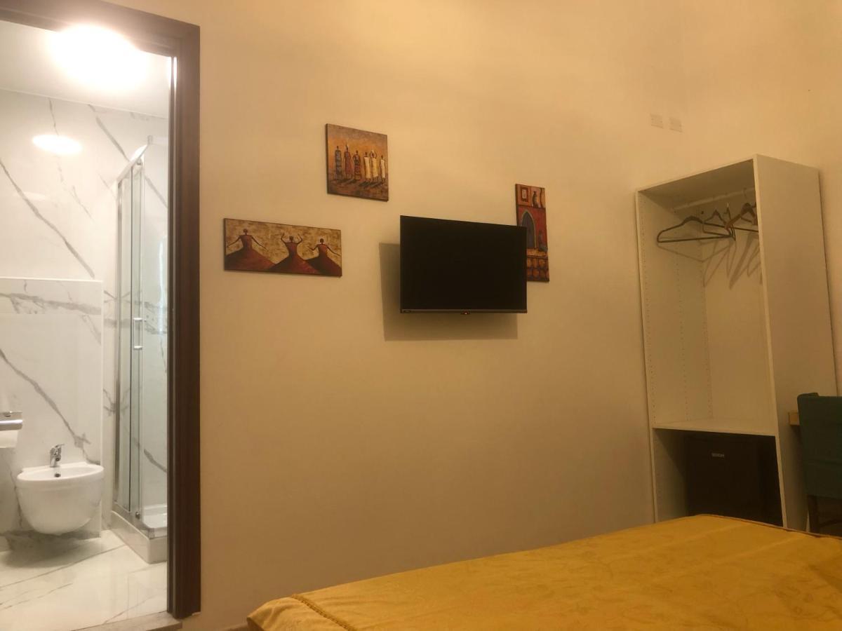 Hostel Cosmos Rzym Zewnętrze zdjęcie