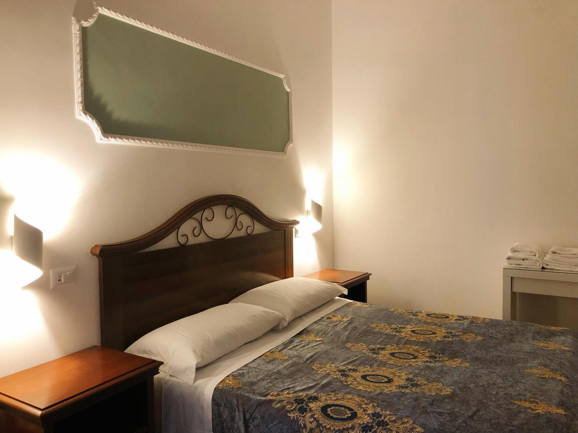 Hostel Cosmos Rzym Zewnętrze zdjęcie