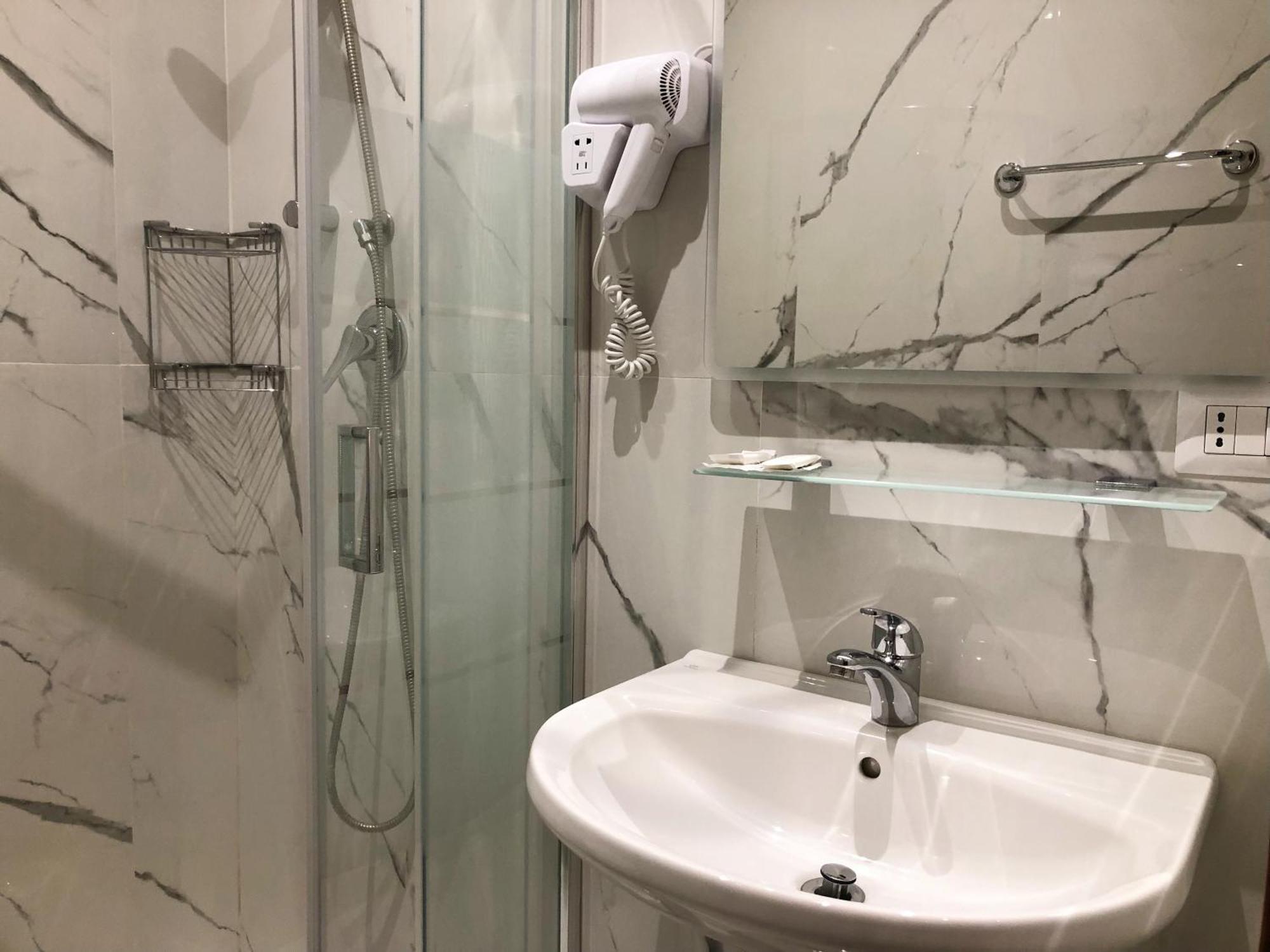 Hostel Cosmos Rzym Zewnętrze zdjęcie
