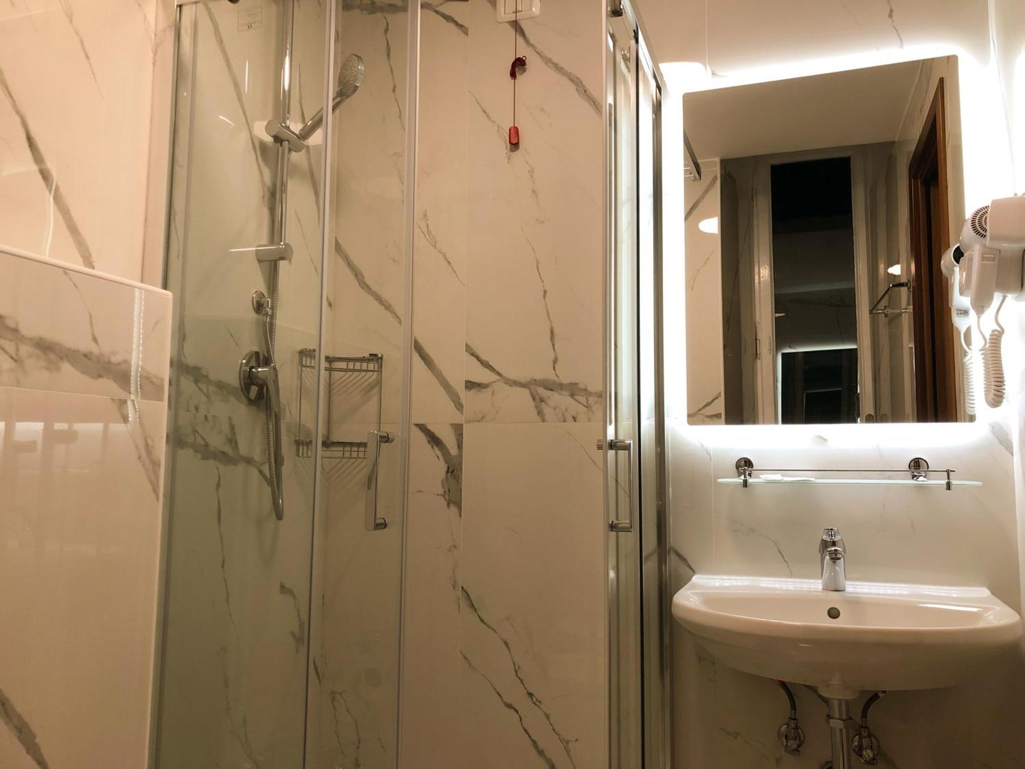 Hostel Cosmos Rzym Zewnętrze zdjęcie